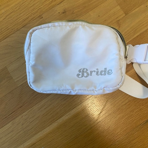 White Bride Fanny Pack - Picture 6 of 6